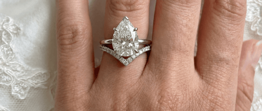 How to Match a Pear-Shaped Engagement Ring with a Wedding Band (2026 Guide) - La Pretti